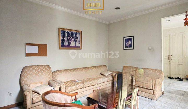 Rumah Hook 2 Lantai Dalam Komplek, Carport Luas 2