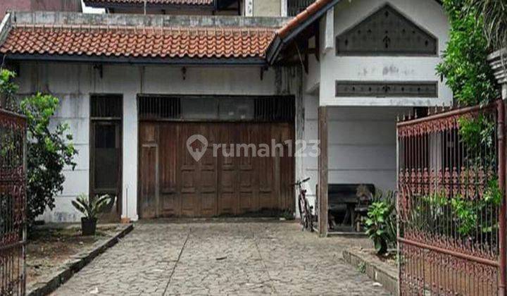 Rumah Jatiwaringin Luas 1000m2 Dalam Komplek Dekat Akses Tol 2