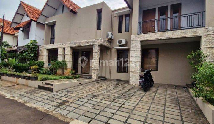 Turun Harga Rumah Ciputat 2 Lantai Fully Furnished Dalam Komplek Ada Pool 2