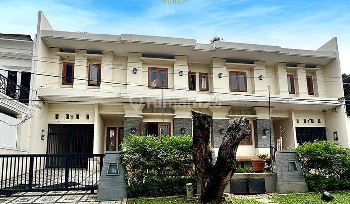 Rumah Pondok Indah 3 Lantai Dalam Komplek Elite  1