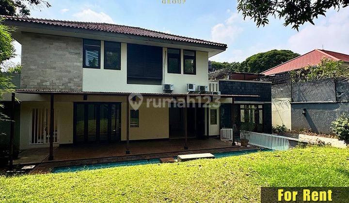 For Rent Rumah 2 Lantai Tropical Ada Pool Taman Luas  1