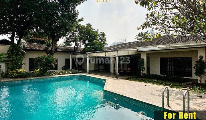 For Rent Rumah 1 Lantai Ada Pool, Taman, Garasi Carport Luas 1