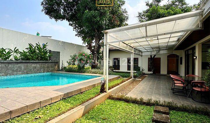 For Rent Rumah 1 Lantai Ada Pool, Taman, Garasi Carport Luas 2