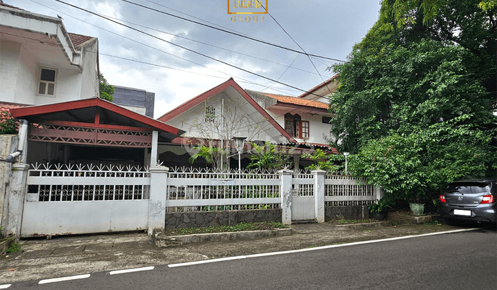 Rumah Senopati Area, Ada Taman, Jalan Lebar Dan Tenang Dekat Scbd, 2