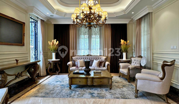Rumah Mewah Modern Classic 2 Lantai + Basement Carport Luas Private Pool  2