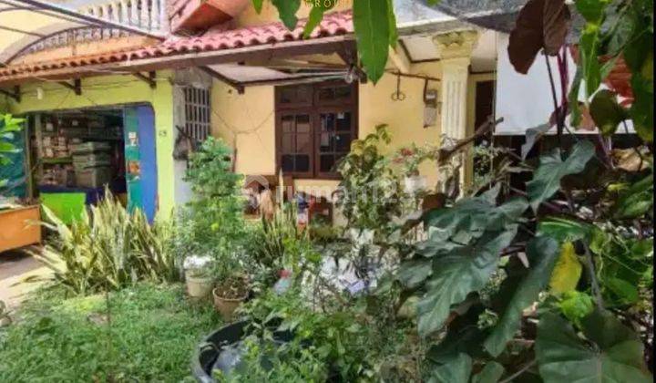 Rumah di Pancoran Dekat Gatsu Ada Taman Carport 1