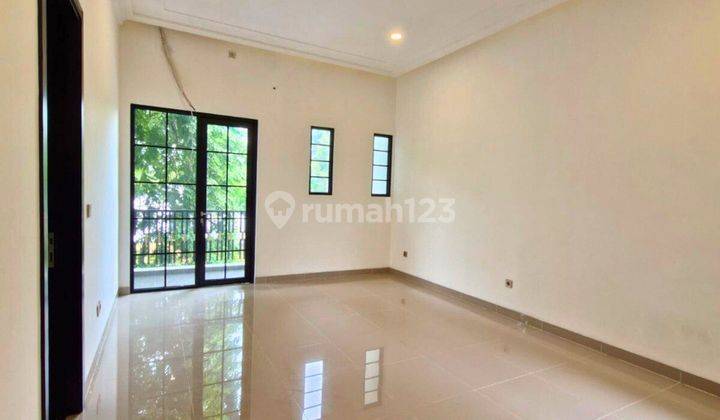 Rumah Bagus 3 Lantai Minimalis Ada Multi Function Hall 2