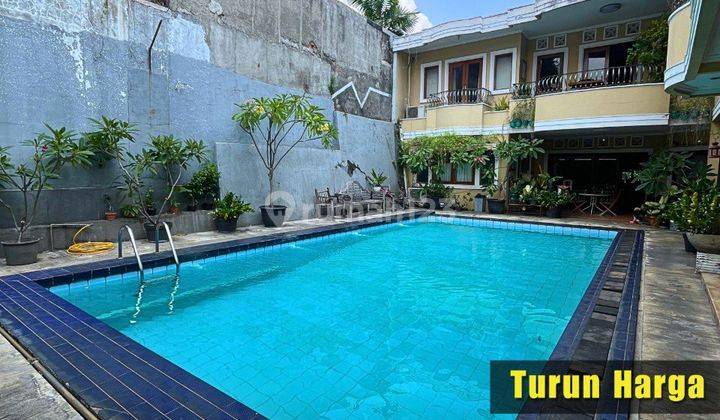 Rumah 2 Lantai Ada Pool, Garasi Carport Luas Dekat St Mrt 1