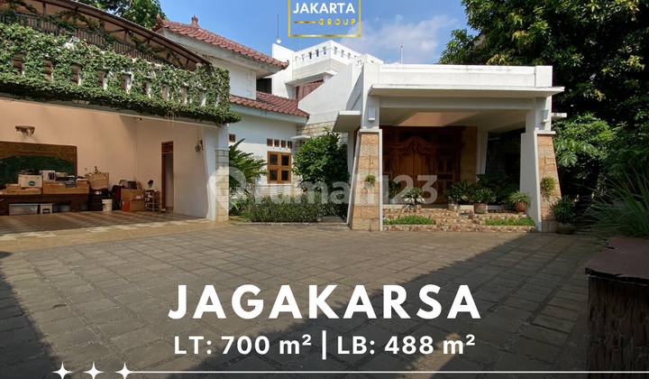 Rumah Jagakarsa Lingkungan Tenang & Asri Rumah Jagakarsa Lingkungan Tenang & Asri