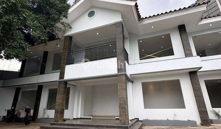 Rumah 2 Lantai Area Komersial Menteng Dekat Thamrin 1