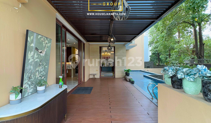 Rumah Simprug Golf 3 Lantai Private Pool . Carport Luas Prime Area Dekat Senayan 2