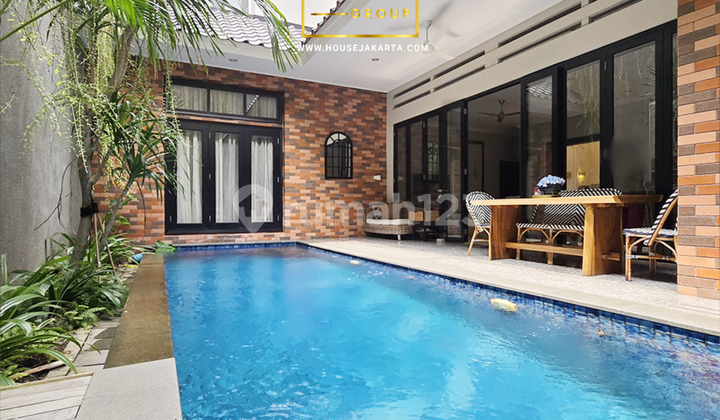 Rumah Mewah Kebayoran Baru Prime Area Private Pool . Lokasi Strategis