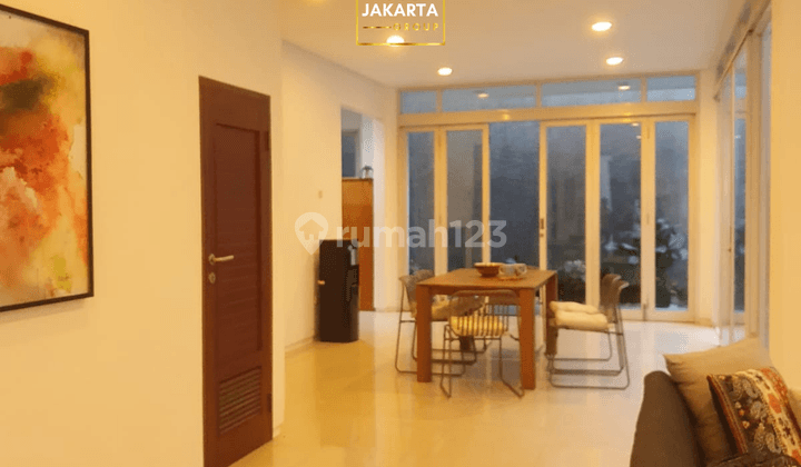 For Rent Rumah 2 Lantai Private Pool, Garasi & Carport 2