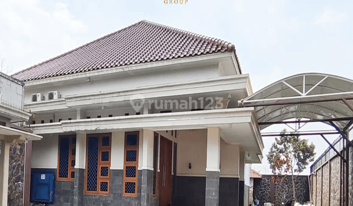 Rumah Jagakarsa Siap Huni Garasi Carport Luas 1