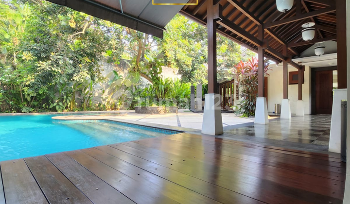 Tropical House CIpete Big Pool & Garden Kawasan Elite 2