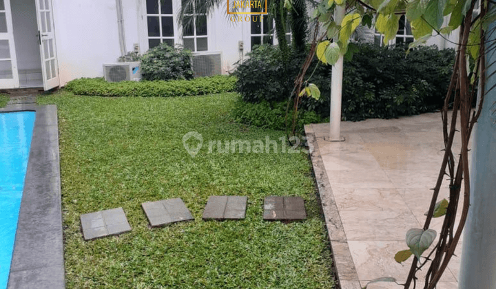 Rumah 2 Lantai Selong, Dekat Senopati Scbd 2