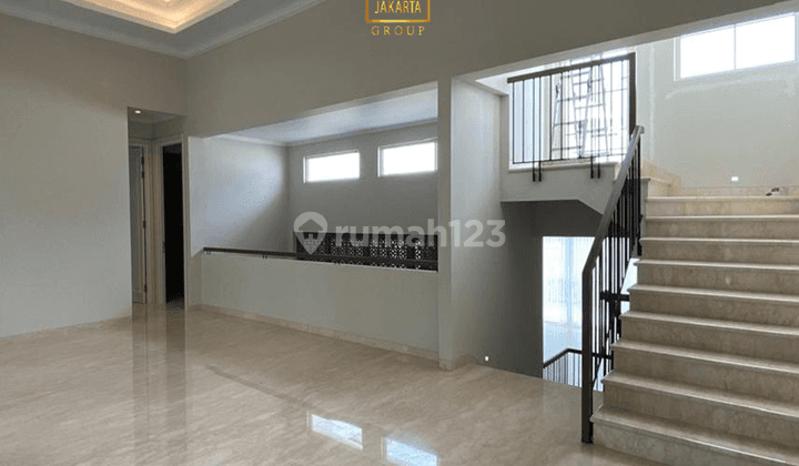 Rumah 2 Lantai Modern Classic Patra Kuningan Dekat Gatsu 2