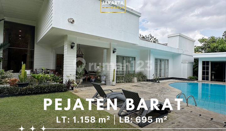 Luxury West Prjaten Kemang House with Private Pool, Serene & Lush Luxury West Prjaten Kemang House with Private Pool, Serene & Lush