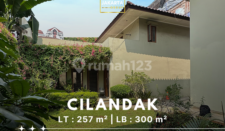 Rumah Cilandak Strategis Dekat Citos & Stasiun MRT Rumah Cilandak Strategis Dekat Citos & Stasiun MRT