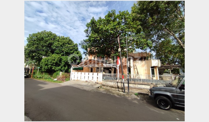 Rumah Huk Hitung Tanah 340 Meter di Kayu Putih, Jakarta Timur