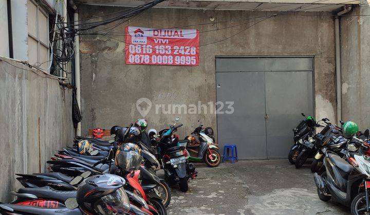 Rumah Lama 1000m Ada Basement,gudang di Wahid Hasyim,tanah Abang  2