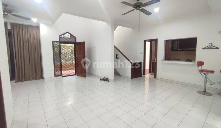 Dijual Rumah 2 Lantai Hak Milik di Cipinang Indah, Kalimalang 2