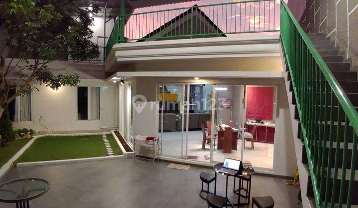 Rumah Asri 200 Meter, Furnished di Rancamaya Golf Estate, Bogor 2