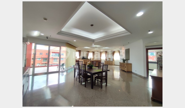 Penthouse Green View Pondok Indah 4 BR 300 Sqm Hanya Rp 5M Penthouse Green View Pondok Indah 4 BR 300 Sqm Hanya Rp 5M