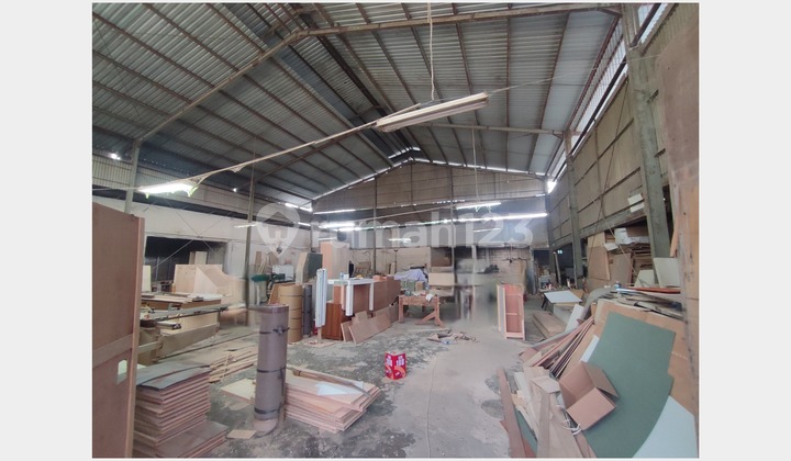 Gudang/Workshop Furniture 1000 M2 di Curug, Tangerang 1