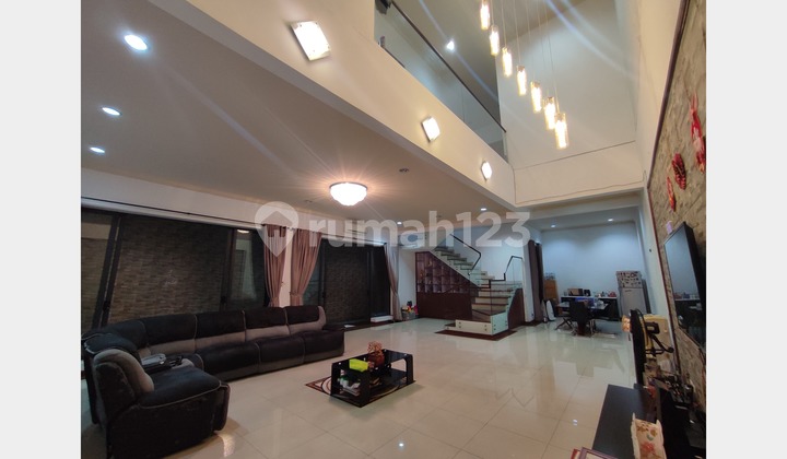 Nice 2-Storey Freehold House 500m2 Cipinang Cempedak, Otista 1