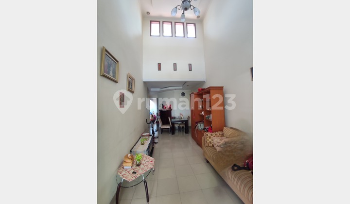 Rumah Siap Huni 1,5 Lantai di Taman Parahyangan, Lippo Karawaci