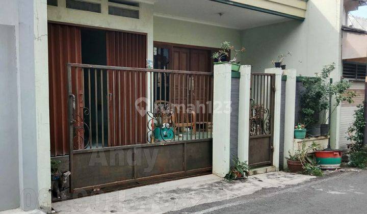 Dijual Rumah Tingkat 1.5 Lantai Siap Pakai di Daerah Miroto, Semarang 1