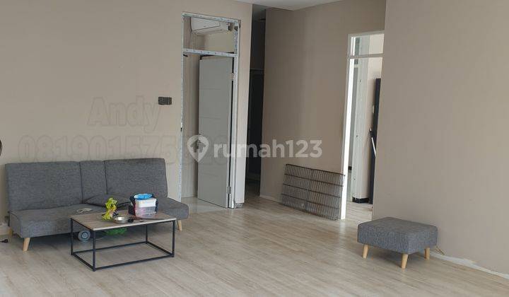 Dijual rumah posisi Hook di Perumahan Greenwood, Semarang 1