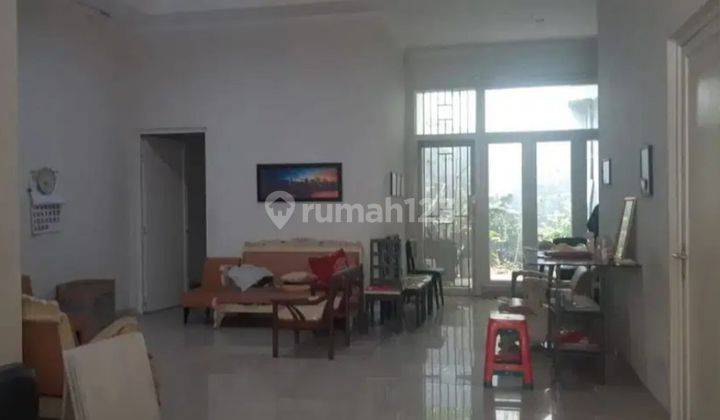 Dijual Rumah Tengah Kota Siap Pakai di Jl. Seroja, Semarang 2