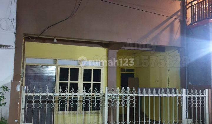 Dijual Rumah Tingkat 2 Lantai Siap Pakai di Daerah Sebandaran, Semarang 1