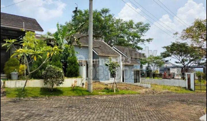 Dijual Rumah Siap Pakai di Perumahan Bsb Village , Semarang 1