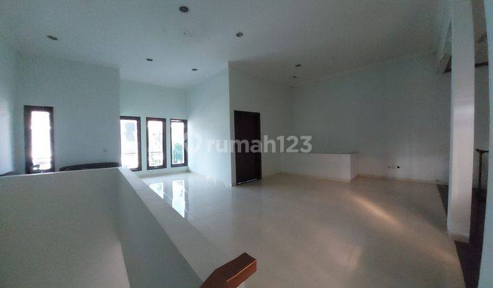 Dijual Rumah Tingkat 2 Lantai Siap Pakai di Perumahan Bsb City Semarang 1