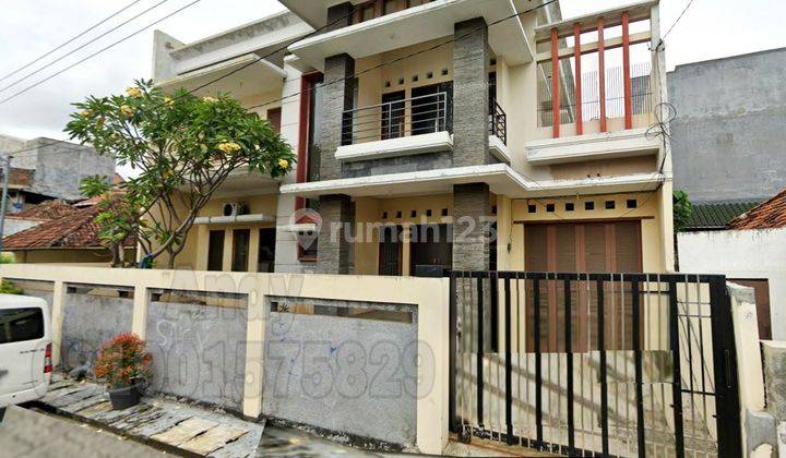 Dijual Rumah Bagus Mewah Tingkat 2 Lantai Siap Pakai Di Daerah Jl Depok, Semarang 1