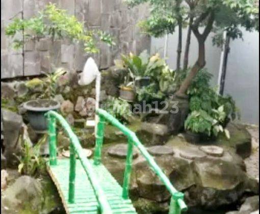 Dijual Rumah Bangunan Lama Posisi Hook Daerah Kelud, Semarang 2