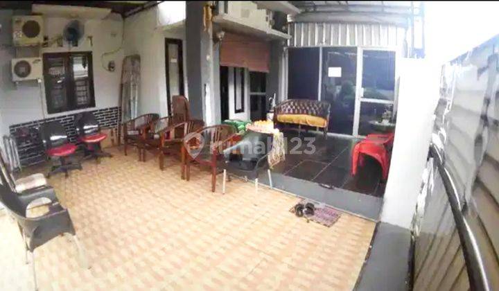 Dijual Rumah Posisi Hook Siap Pakai Daerah Supriyadi, Semarang 2