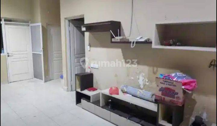 Dijual Rumah Tingkat 1,5 Lantai Siap Pakai di Perumahan Graha Padma, Semarang 2