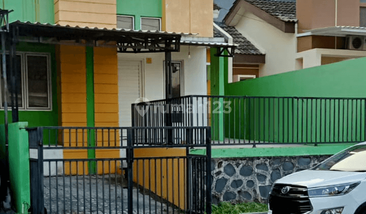 Dijual Rumah Siap Pakai Di Perumahan Greenwood , Semarang 1