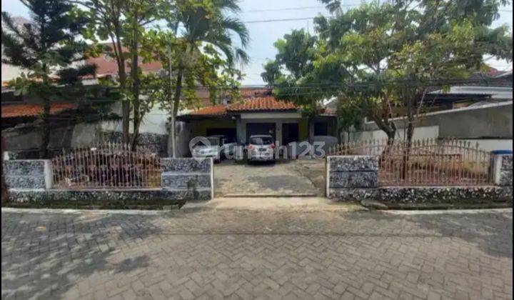 Dijual Rumah Lahan Luas Tingkat 2 Lantai Siap Pakai Daerah Supriyadi Kalicari Semarang 1