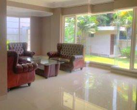 Rumah Menteng Swimming Pool Strategis 2