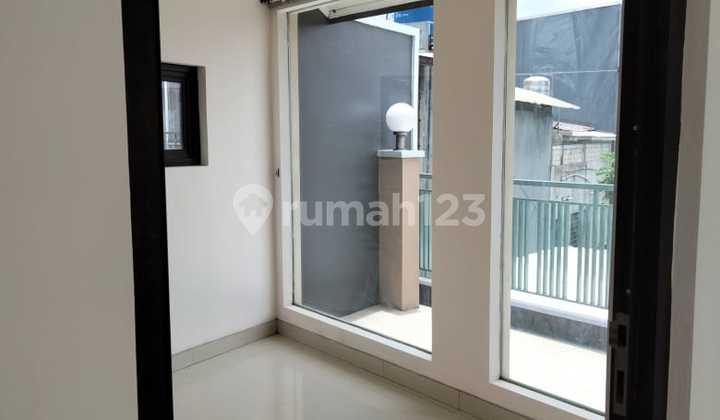 Rumah Singgasana Baru Minimalis Rumah Singgasana Baru Minimalis