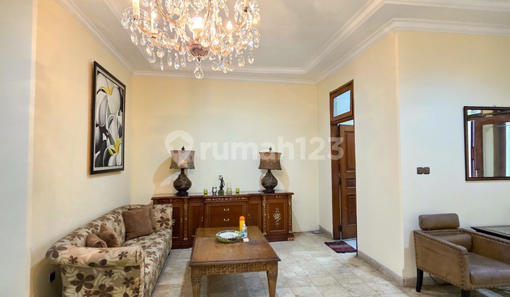 Dijual Cepat! Rumah 1 Lantai Ampera - Pool, 3 KT, Garasi 8 Mobil 2