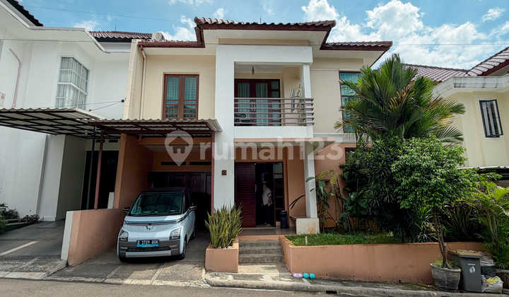 Rumah Exclusive SHM di Veteran - Carport + Garasi, Solar Panel, Jet Pump