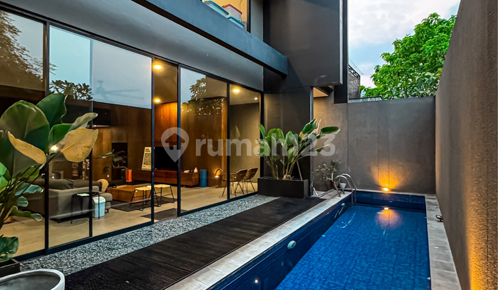 Luxury "Floating House" Kemang - Struktur Tanpa Kolom, Private Pool & Garasi 6 Mobil