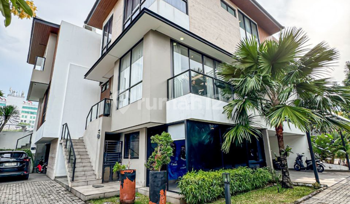 Townhouse 3 Lantai Di Jeruk Purut + Home Gym Area