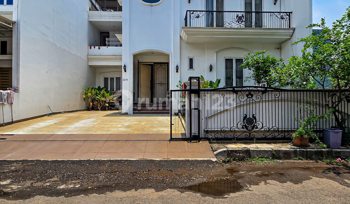 Rumah Bagus 2 Lantai SHM Di Greenn Garden SHM Rumah Bagus 2 Lantai SHM Di Greenn Garden SHM